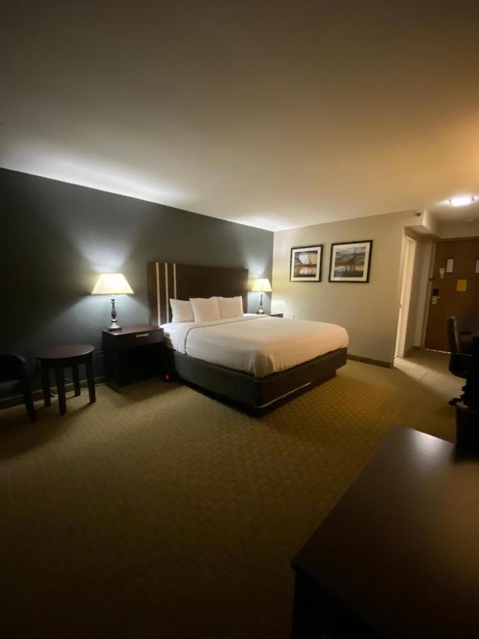Bel-Aire Hotel Lake エリー エクステリア 写真